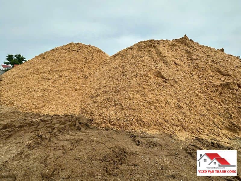 Cát vàng và cát bê tông khác nhau về độ sạch và hàm lượng tạp chất
