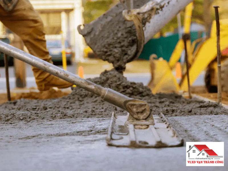 Đá 1x2 là cốt liệu không thể thiếu khi thi công bê tông dầm, cột, sàn nhà phố và cao tầng